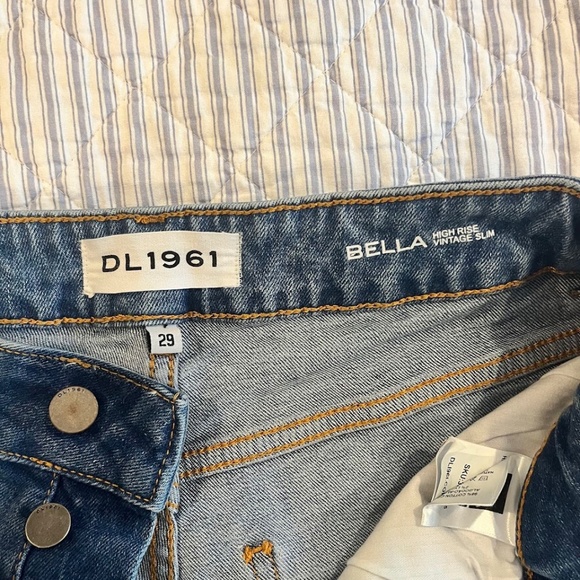 DL1961 Bella High Rise Jeans, Sz 29, like new! - Picture 5 of 7